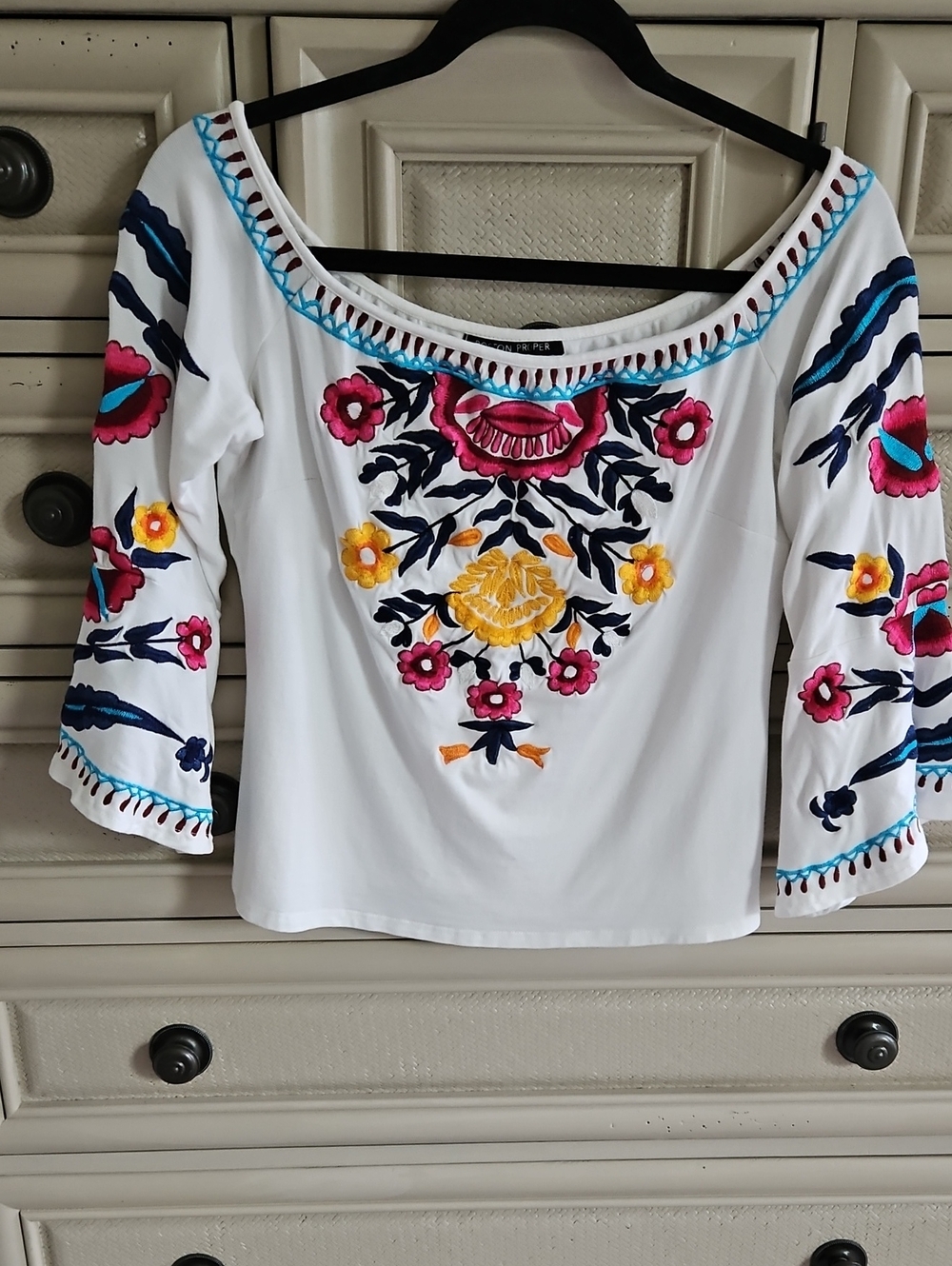 Boston Proper White Off-Shoulder Shirt with Multicolor Floral Embroidery